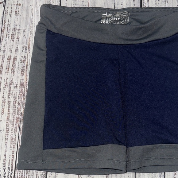 S2 Sportswear Women's Athletic Shorts in Navy and‎ Gray Sz. S - Picture 4 of 6